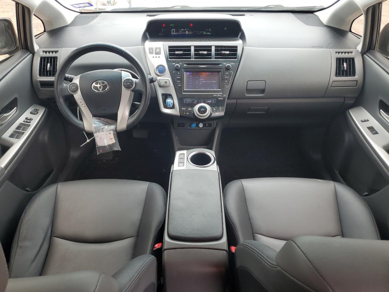 JTDZN3EUXE3310300 2014 Toyota Prius V