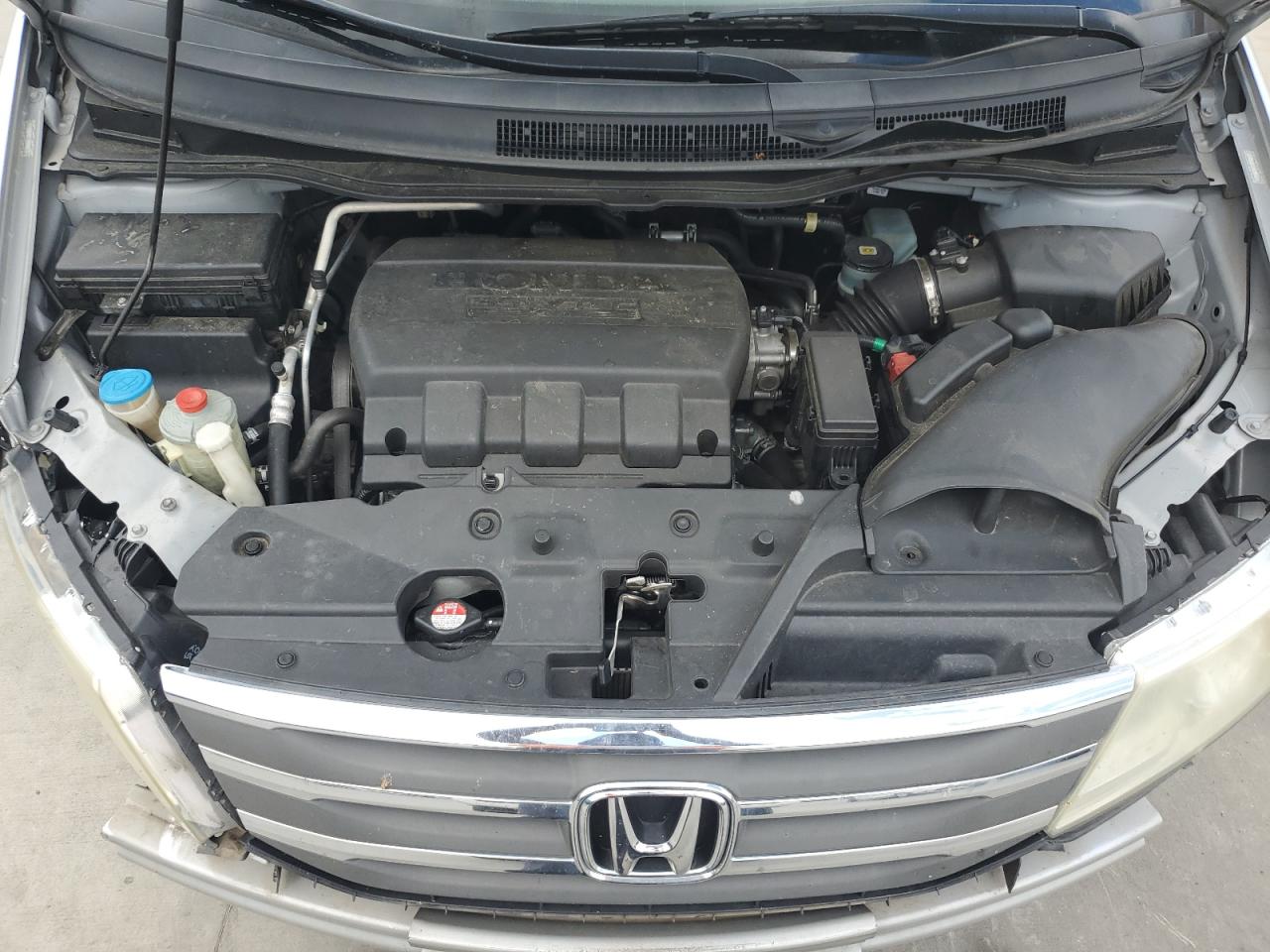 2011 Honda Odyssey - Image 12