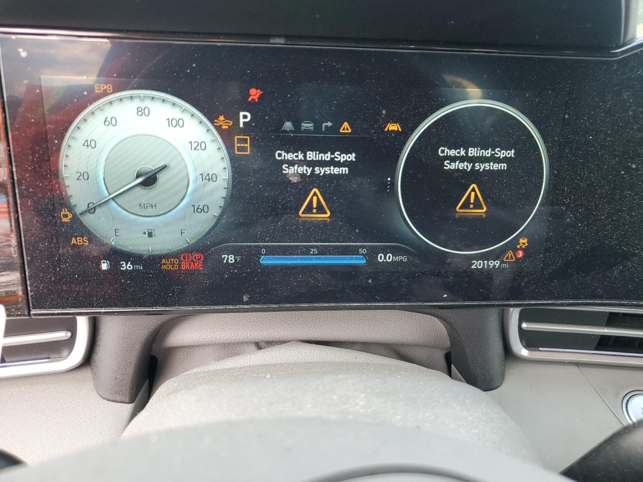 2024 Hyundai Elantra - Image 9