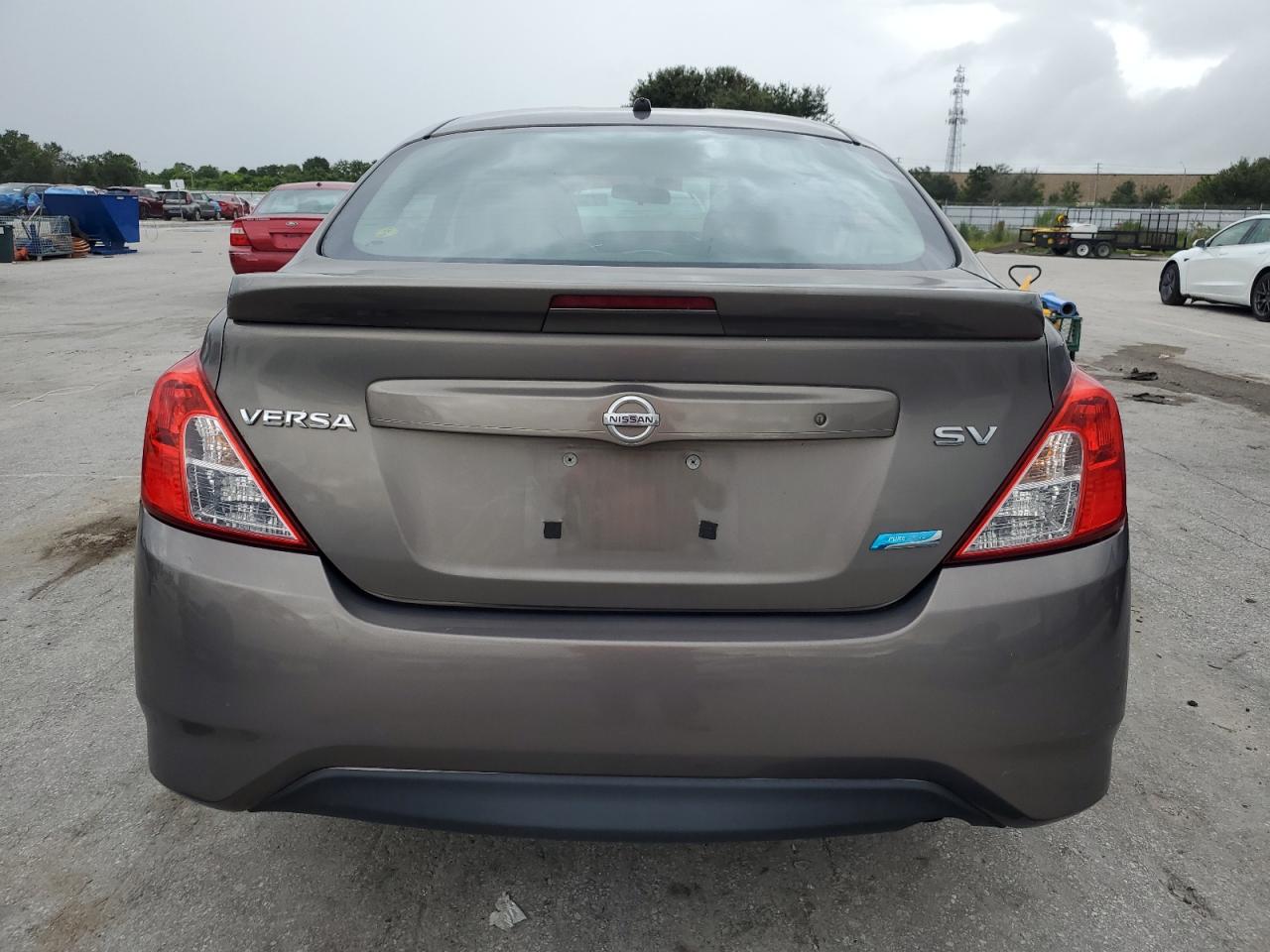 2015 Nissan Versa S VIN: 3N1CN7AP9FL872985 Lot: 71091014