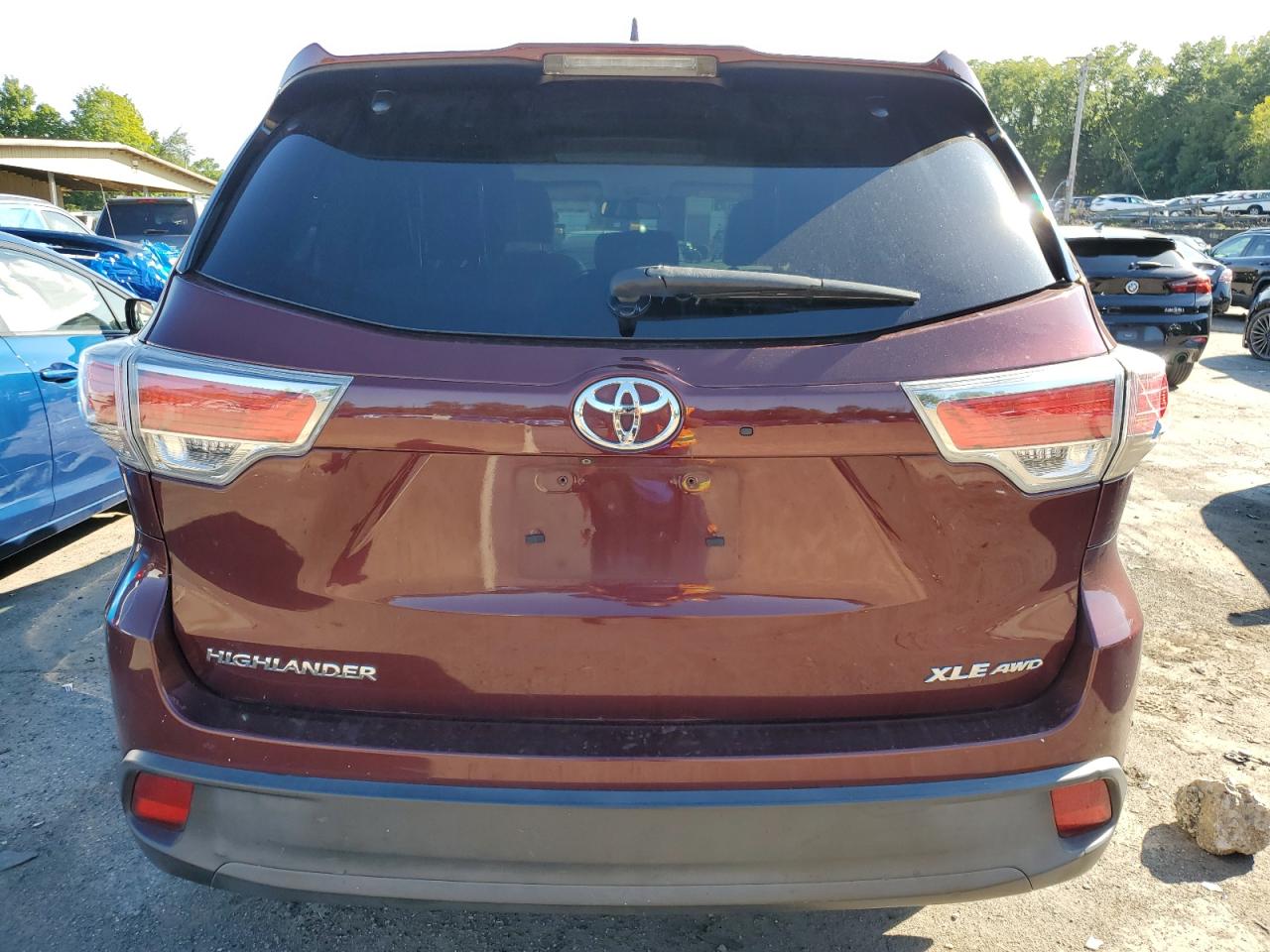 2016 Toyota Highlander Xle VIN: 5TDJKRFH4GS340288 Lot: 68737794