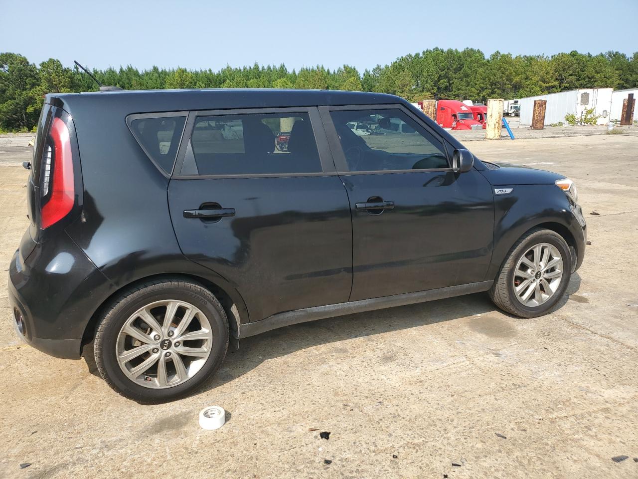 VIN KNDJP3A5XH7414482 2017 KIA SOUL no.3