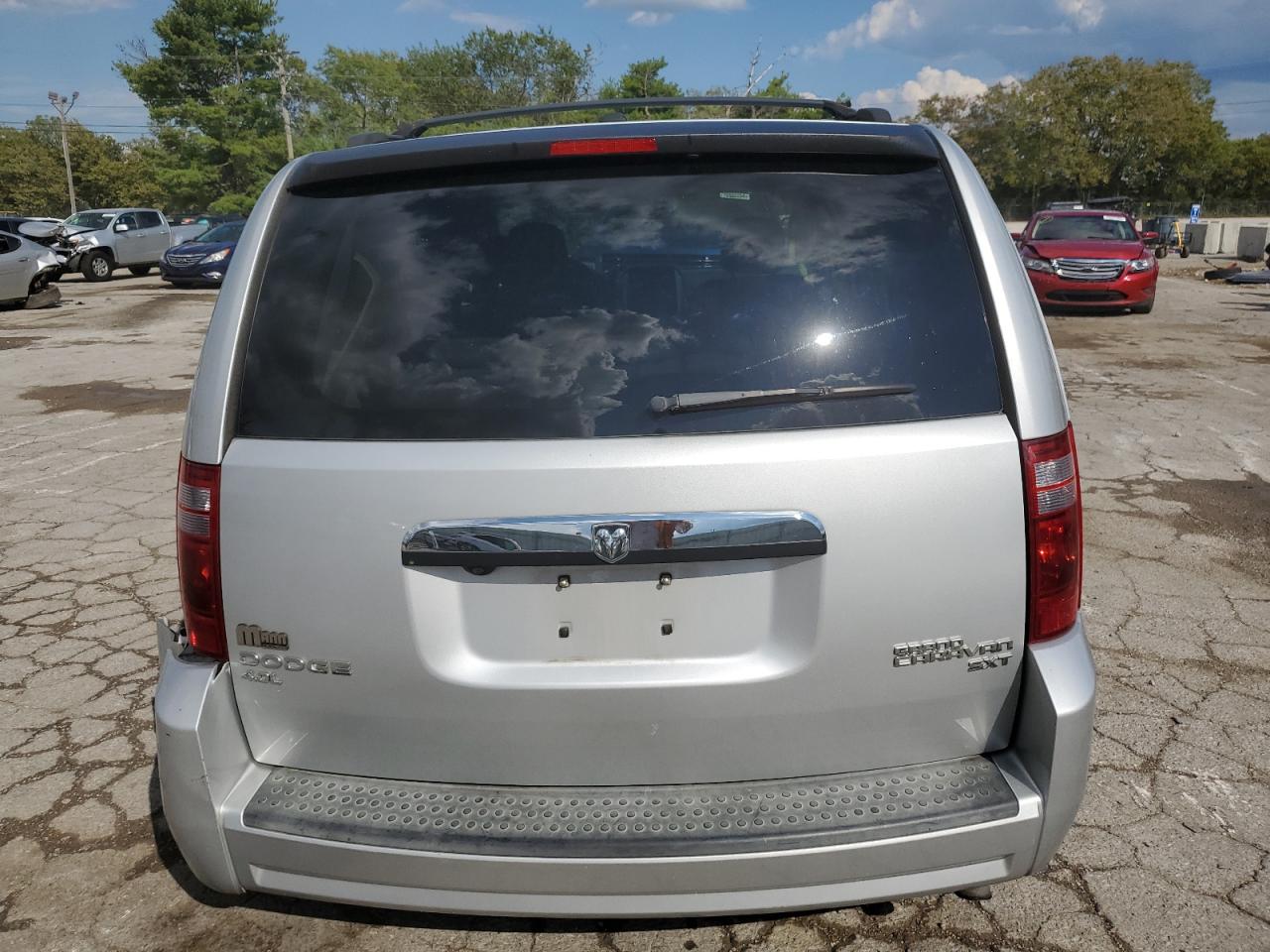 2010 Dodge Grand Caravan Crew VIN: 2D4RN6DX5AR419622 Lot: 70496374