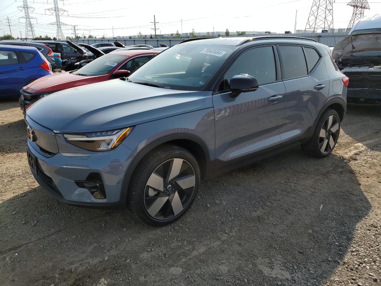 YV4ED3UM8P2958307 2023 VOLVO XC40 - Image 1