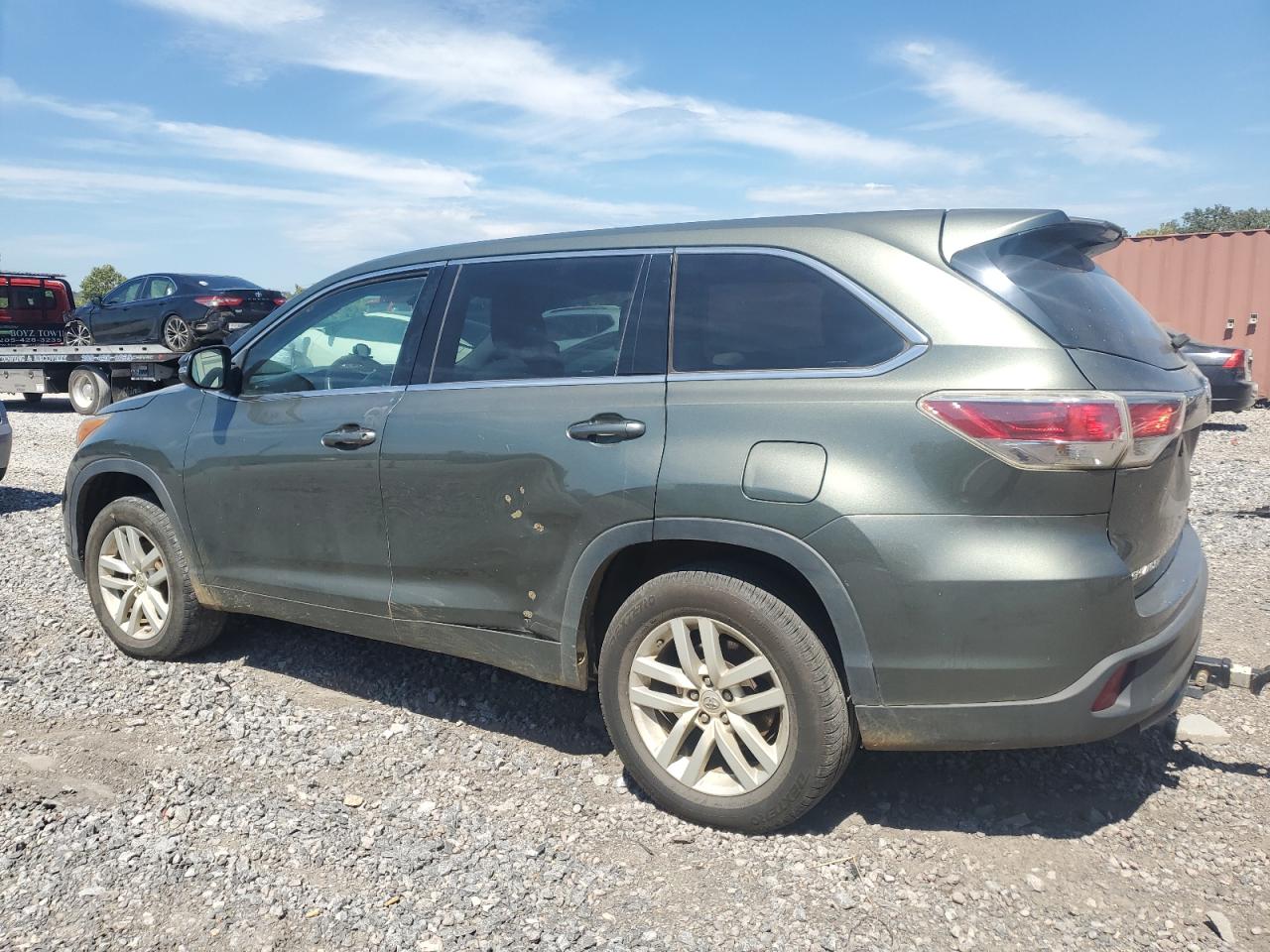 5TDZARFH2FS013571 2015 Toyota Highlander Le