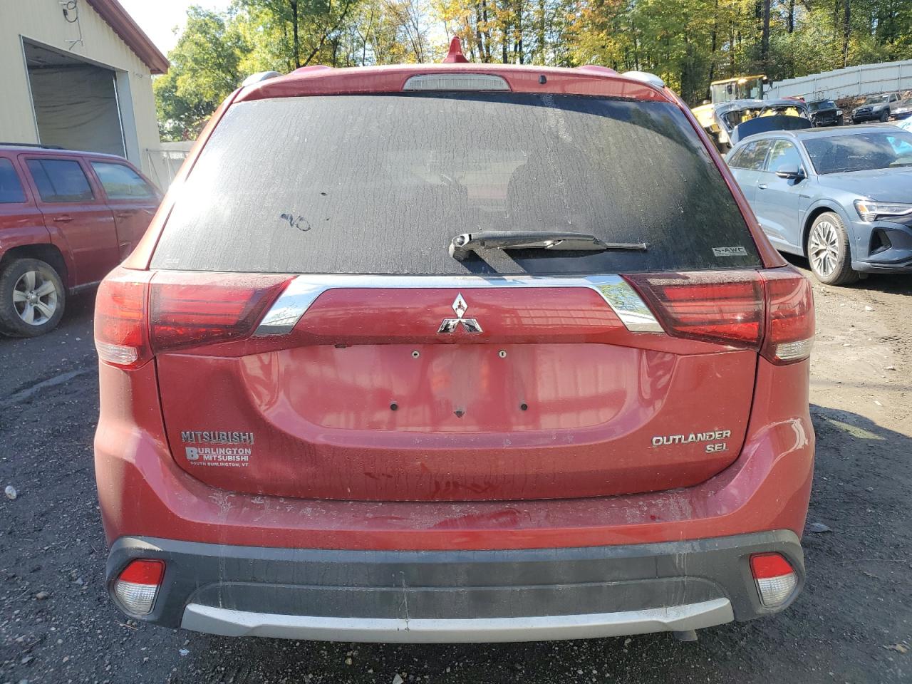 JA4AZ3A32JZ069297 2018 Mitsubishi Outlander Se