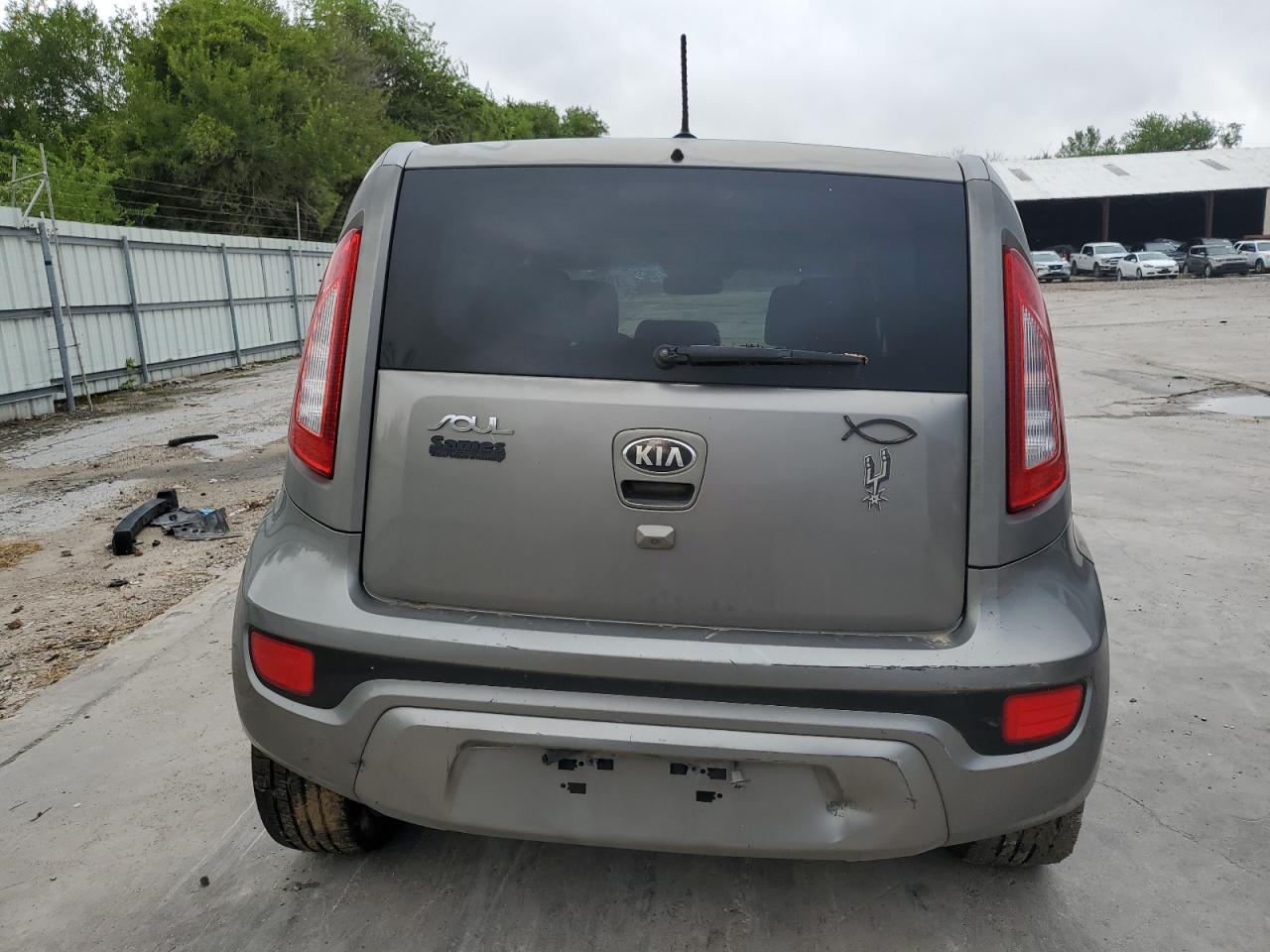 KNDJT2A66D7605079 2013 Kia Soul +