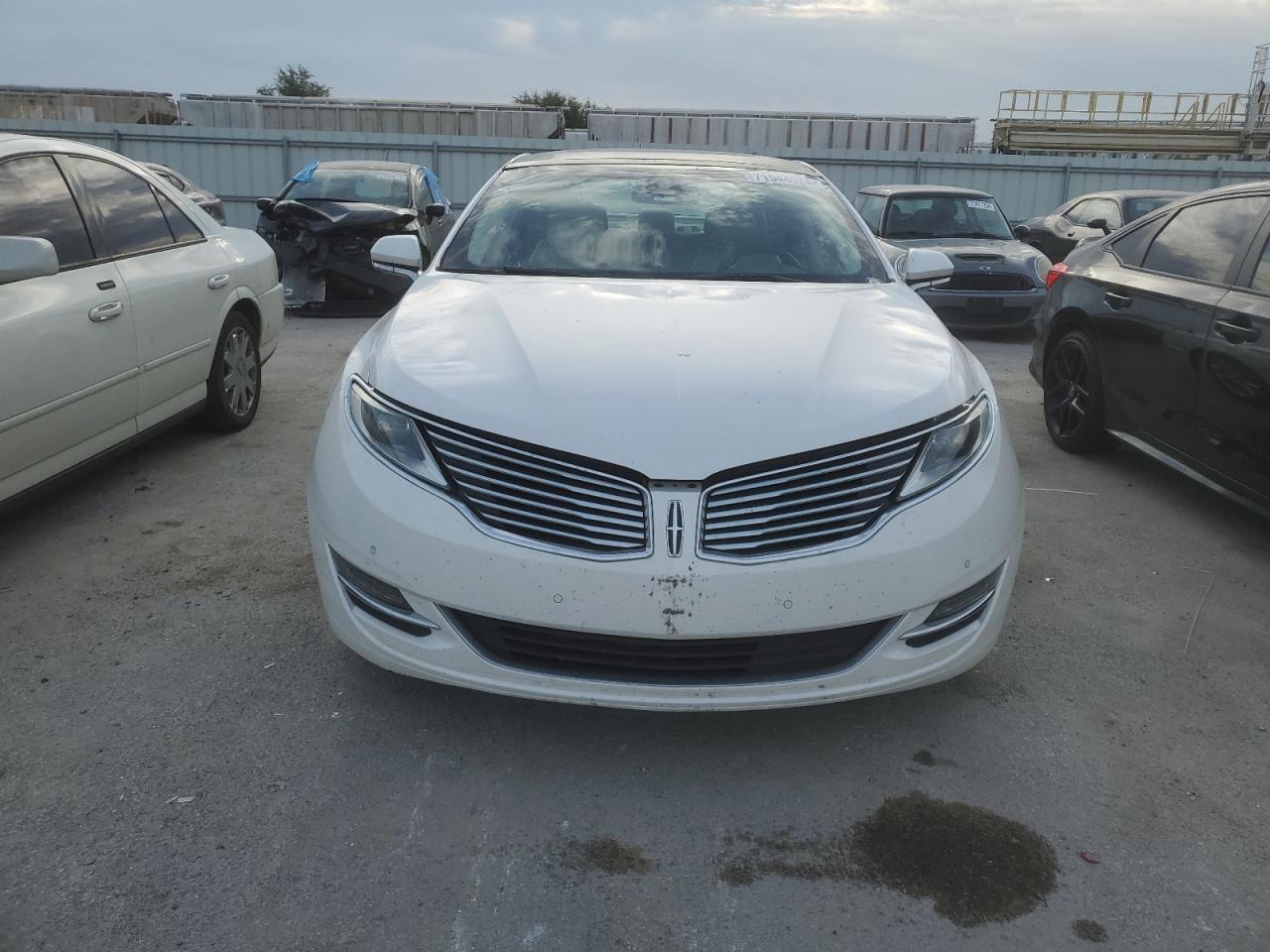 2013 Lincoln MKZ - Image 5
