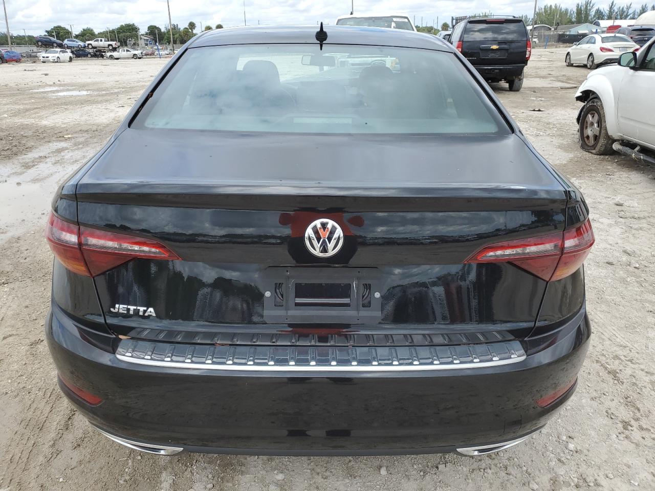 3VWCB7BU3KM227518 2019 Volkswagen Jetta S