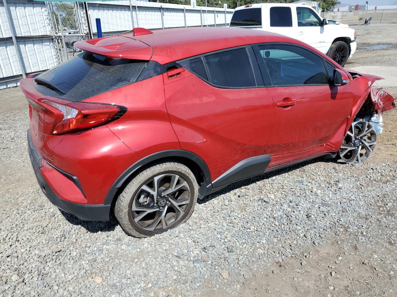 2022 Toyota C-Hr Xle VIN: NMTKHMBX4NR143135 Lot: 70092684