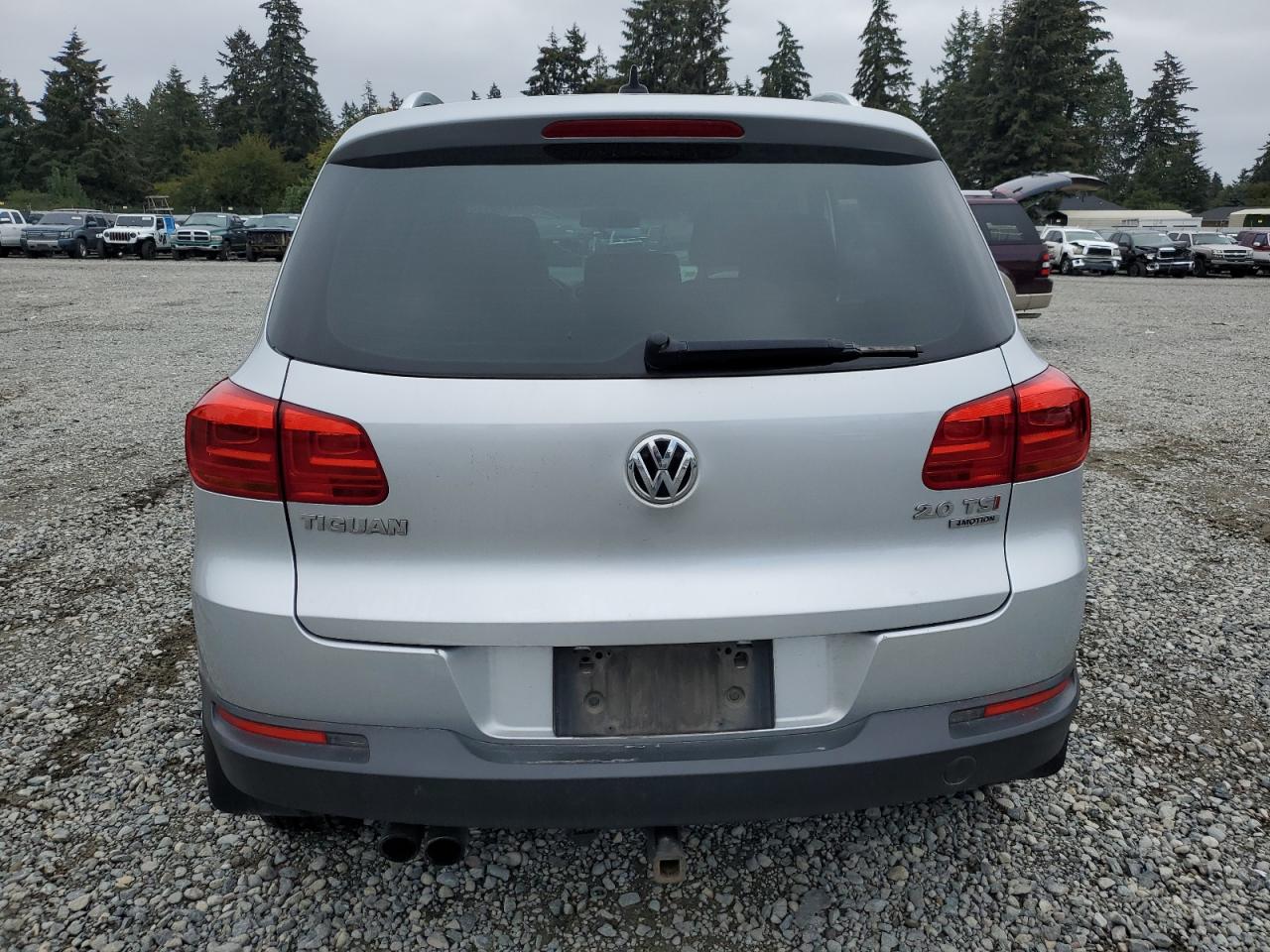 WVGBV7AX4FW552732 2015 Volkswagen Tiguan S