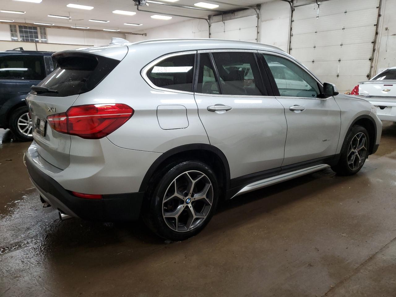 2017 BMW X1 xDrive28I VIN: WBXHT3C39H5F82881 Lot: 72586024