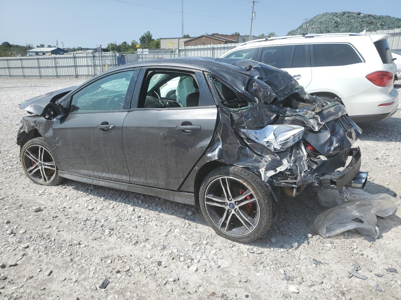2015 Ford Focus - Image 2