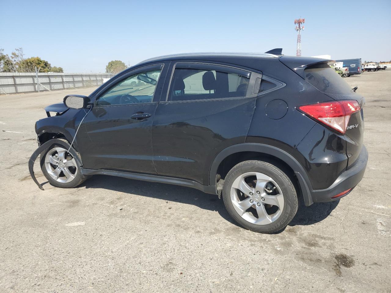 VIN 3CZRU6H77HM718180 2017 HONDA HR-V no.2