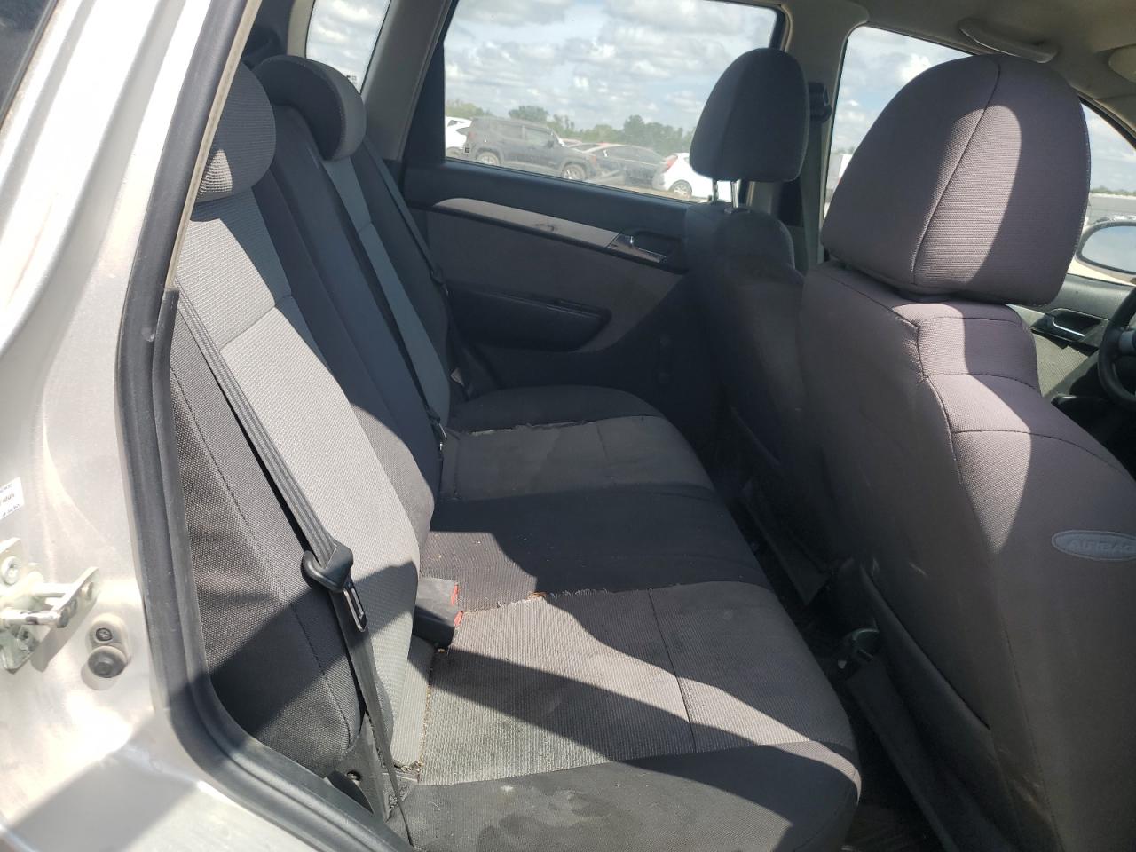 2011 Chevrolet Aveo - Image 10
