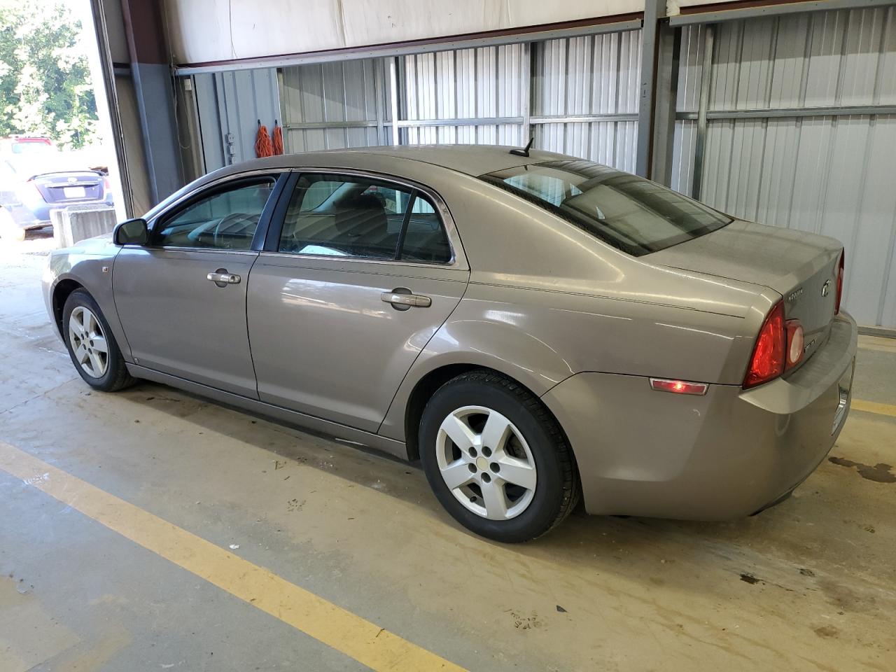 2008 Chevrolet Malibu - Image 2