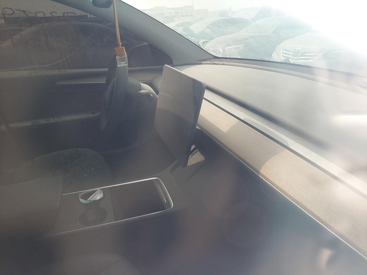 LRWYGCEK8NC429593 - 2022 Tesl Y - #undefined