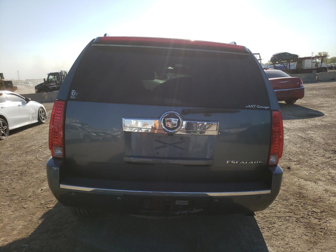 1GYUKCEF6AR158358 2010 Cadillac Escalade Premium