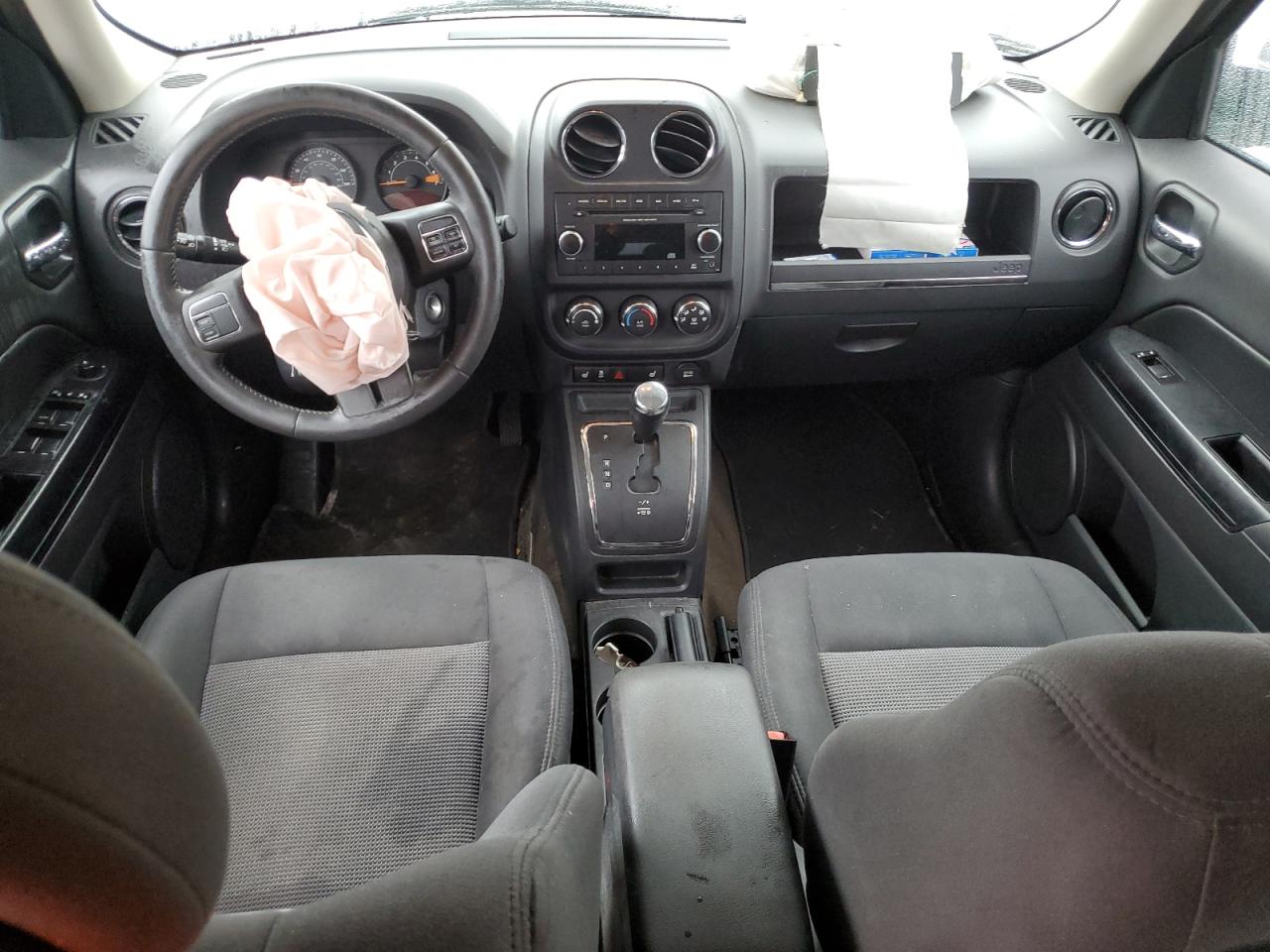 2015 Jeep Liberty (Patriot) - Image 8