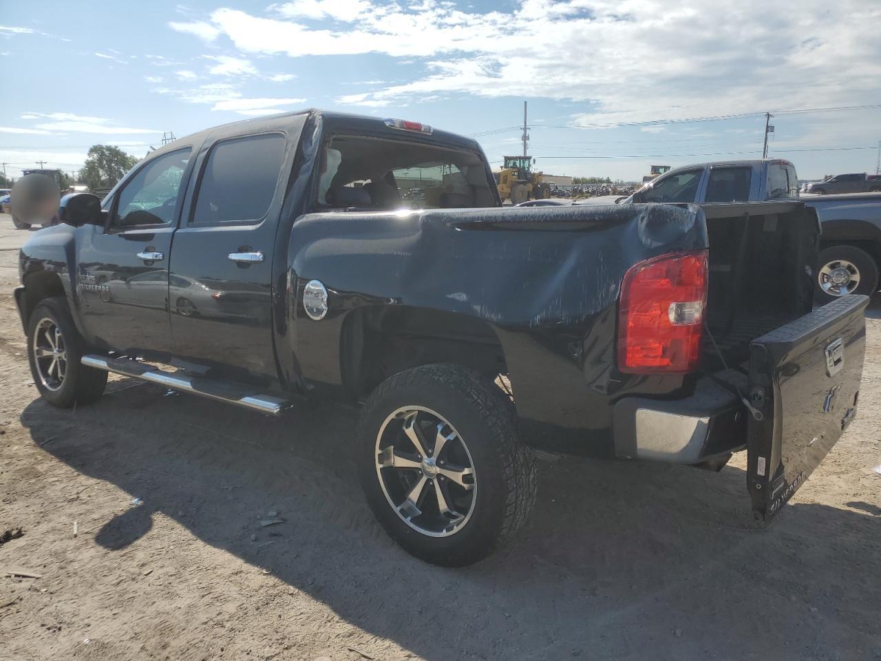 2011 Chevrolet Silverado C1500 Lt VIN: 3GCPCSE01BG282559 Lot: 68920684