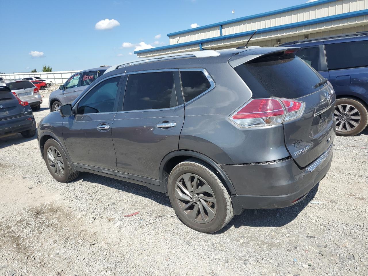 VIN 5N1AT2MT6FC824938 2015 NISSAN ROGUE no.2