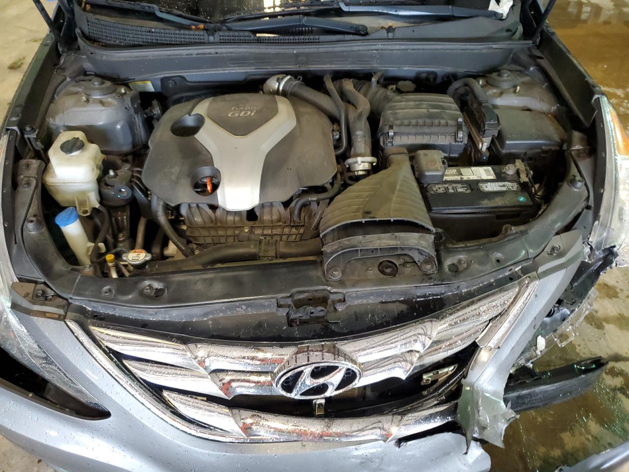 2013 Hyundai Sonata - Image 11