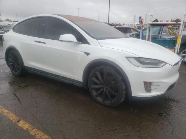  TESLA MODEL X 2018 Білий