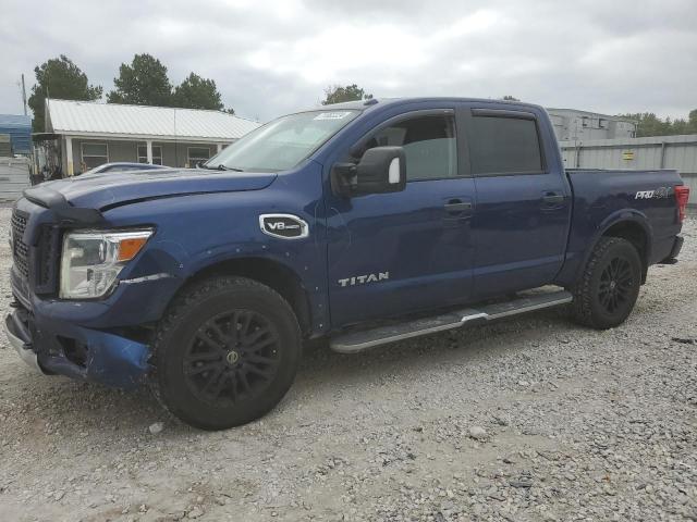  NISSAN TITAN 2017 Granatowy