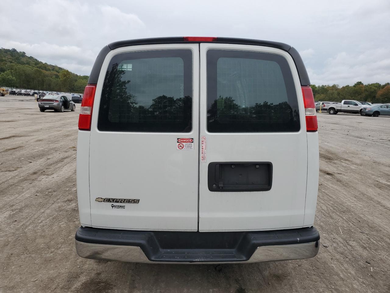 1GCWGBFG1K1190765 2019 Chevrolet Express G2500