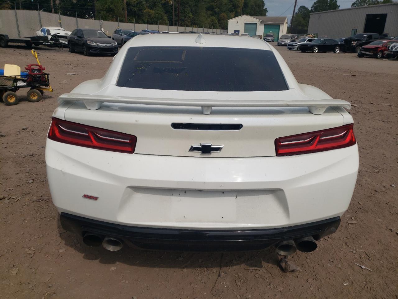 1G1FE1R73J0136912 2018 Chevrolet Camaro Ss