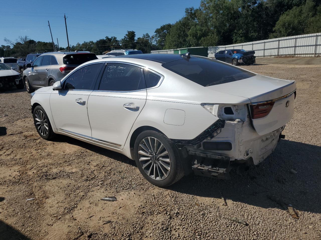 KNALC4J12H5070940 2017 Kia Cadenza Premium