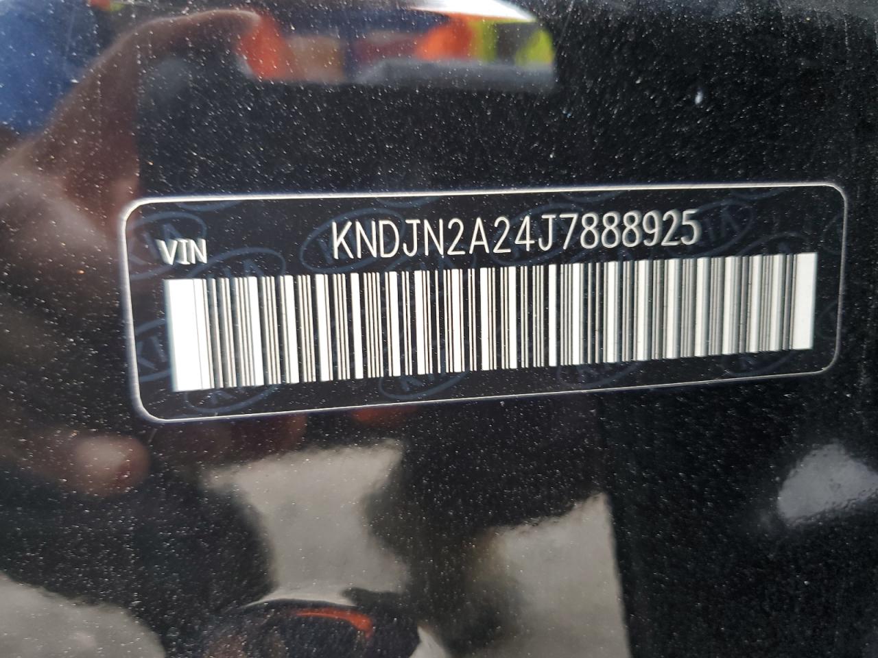 KNDJN2A24J7888925 2018 Kia Soul