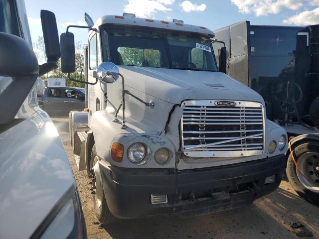 2000 Freightliner Conventional Flc112