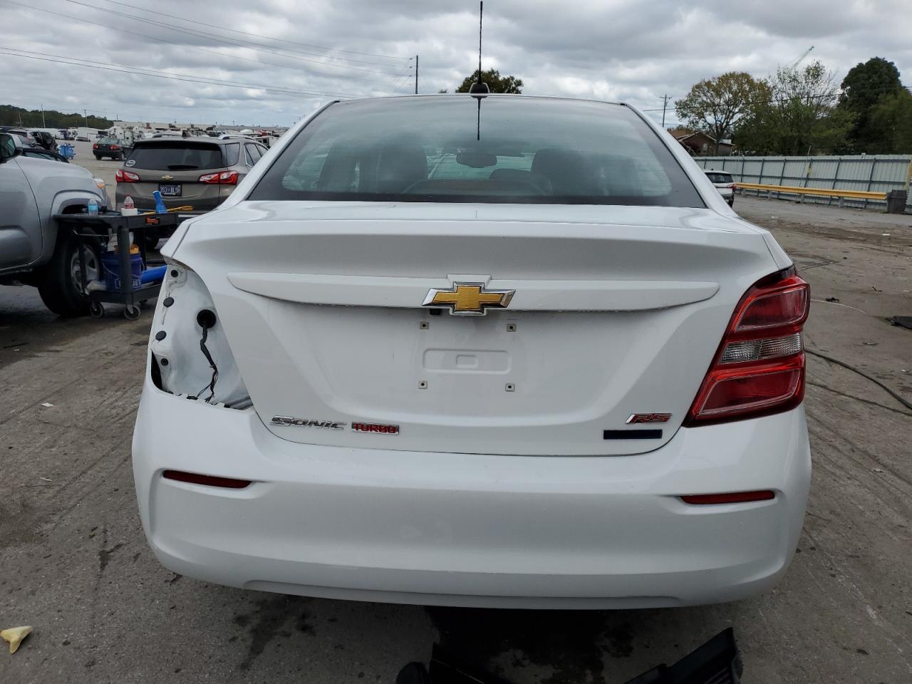 1G1JF5SB7J4134960 2018 Chevrolet Sonic Premier