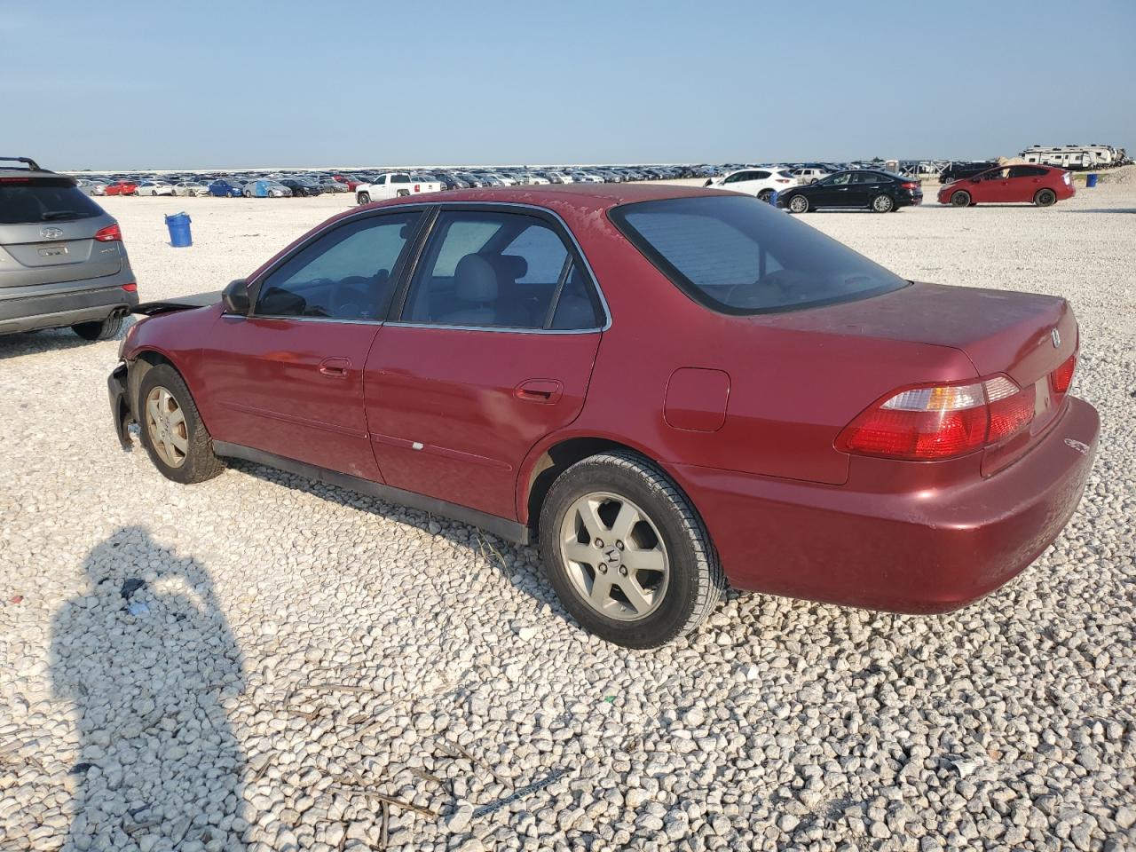 2000 Honda Accord - Image 2