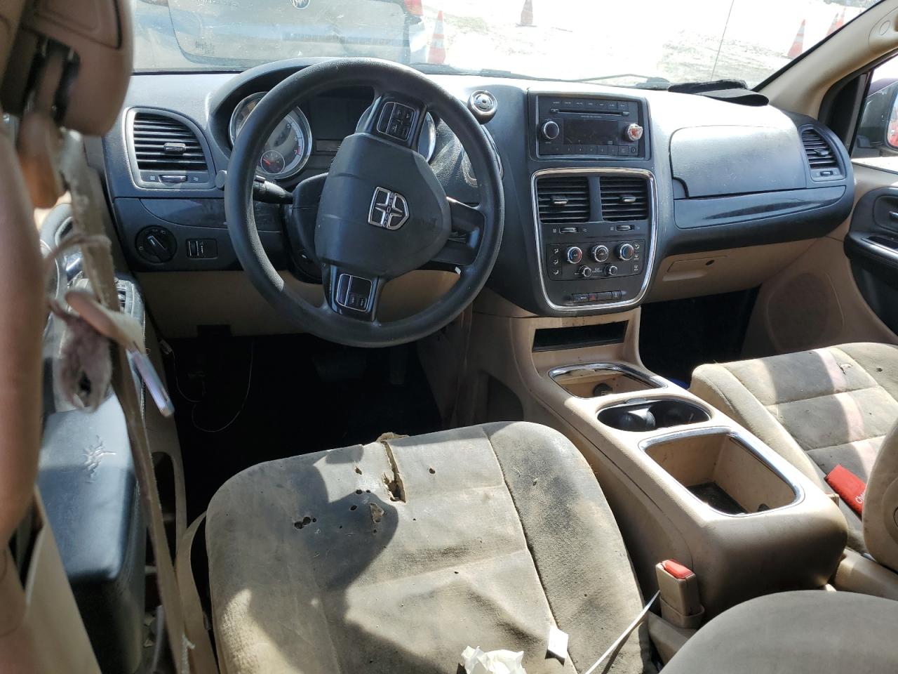 2014 Dodge Caravan - Image 8