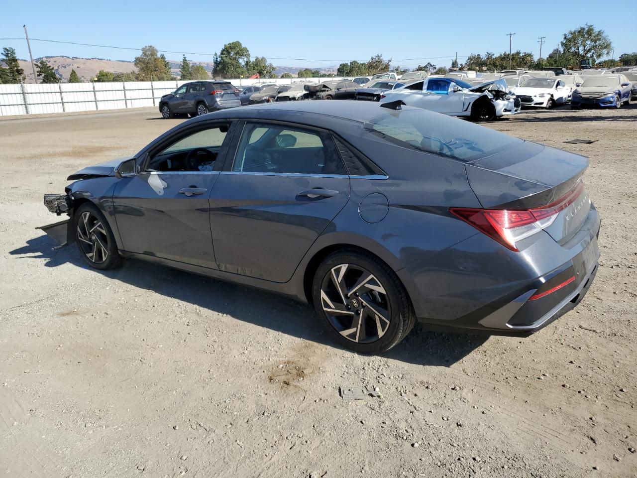 2024 Hyundai Elantra - Image 2