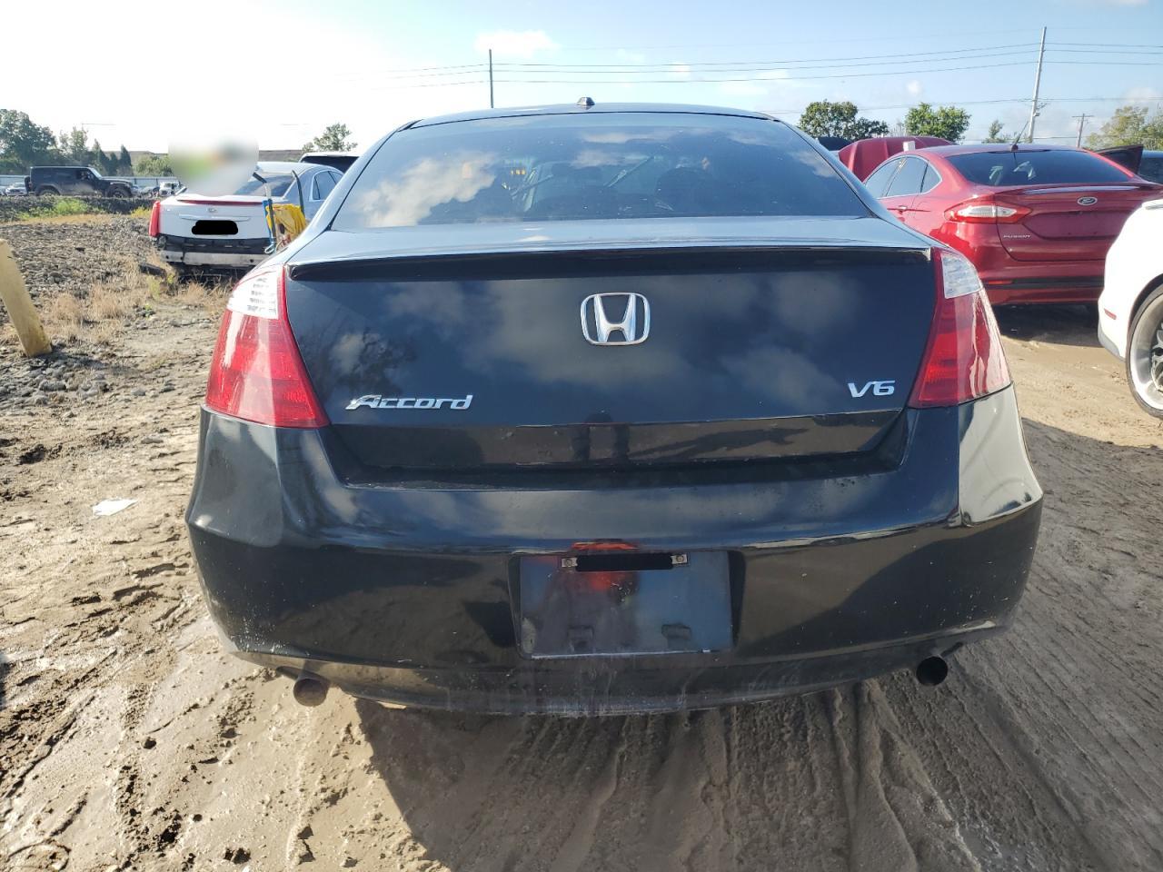 1HGCS21808A017105 2008 Honda Accord Exl