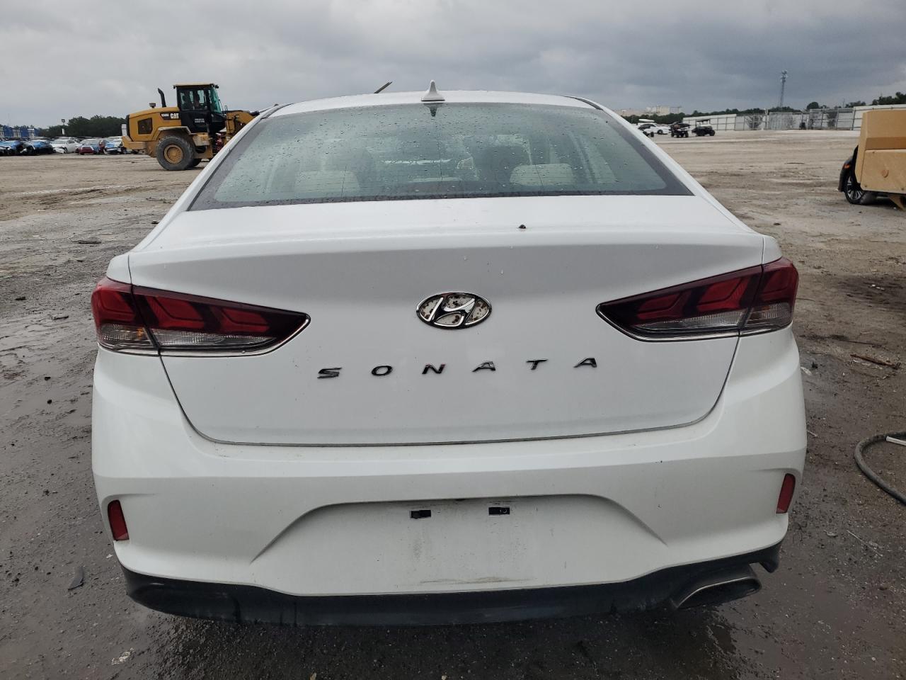 2018 Hyundai Sonata Sport VIN: 5NPE34AF8JH681164 Lot: 69710604