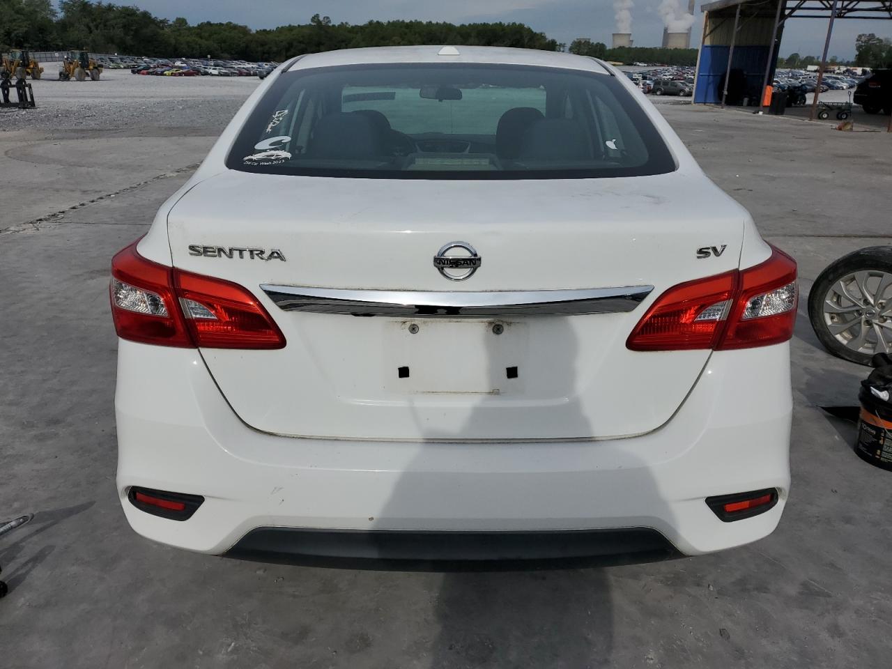 3N1AB7AP2KY277232 2019 Nissan Sentra S