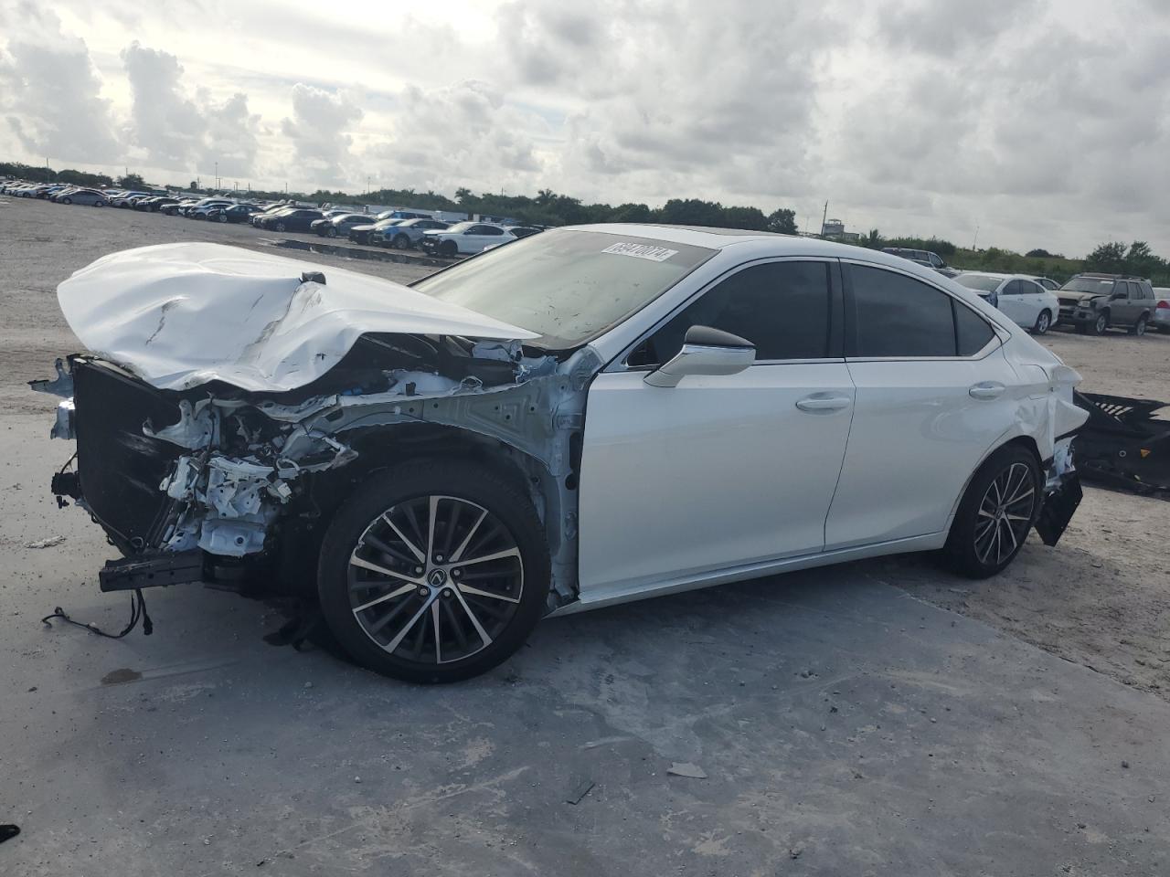 58ADZ1B17RU169770 2024 LEXUS ES - Image 1