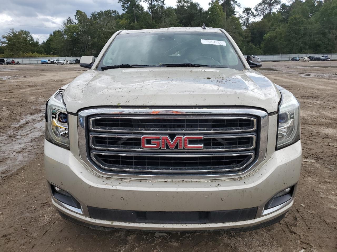 2015 GMC Yukon - Image 5