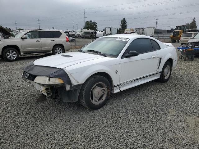 2000 Ford Mustang 