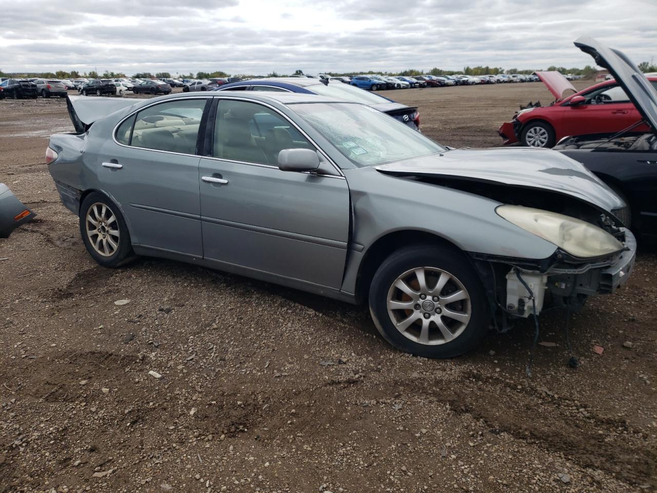 2003 Lexus ES - Image 4