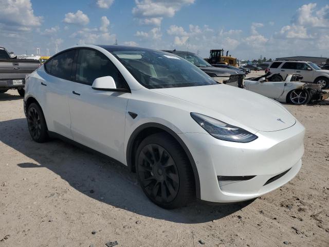 5YJYGDEE2MF229491 Tesla Model Y  4