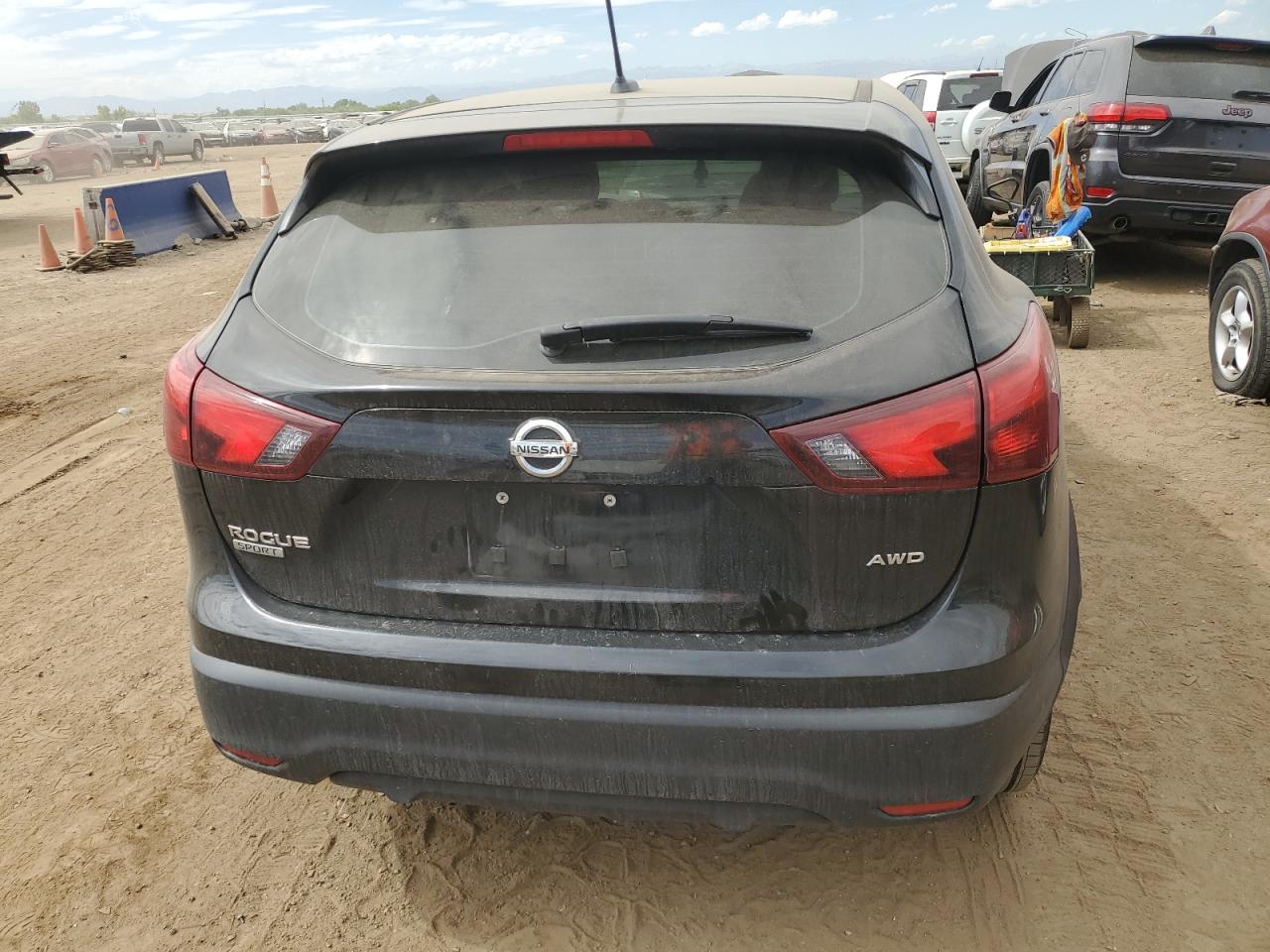 JN1BJ1CRXKW627765 2019 Nissan Rogue Sport S