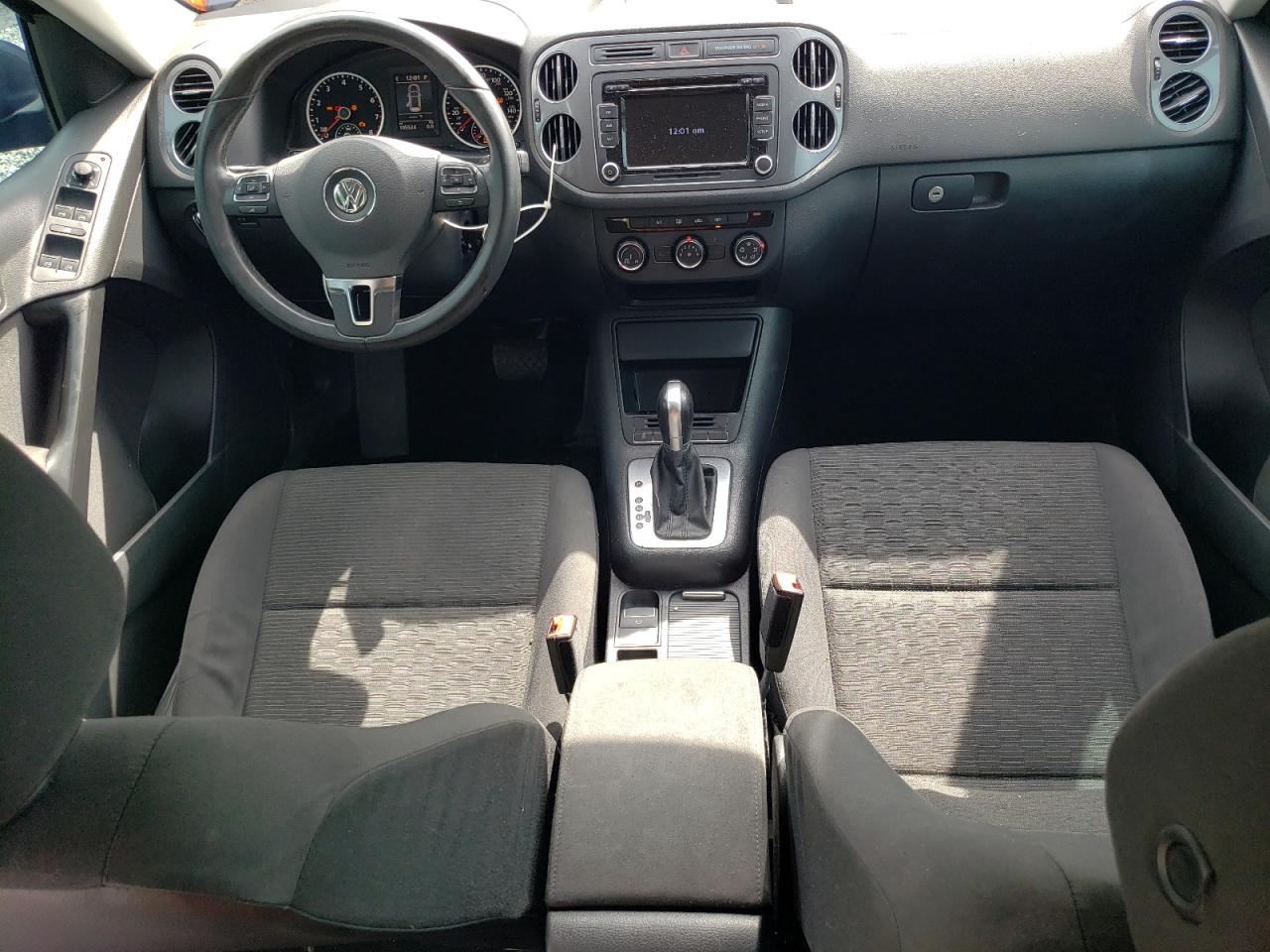 WVGAV7AX8FW506221 2015 Volkswagen Tiguan S