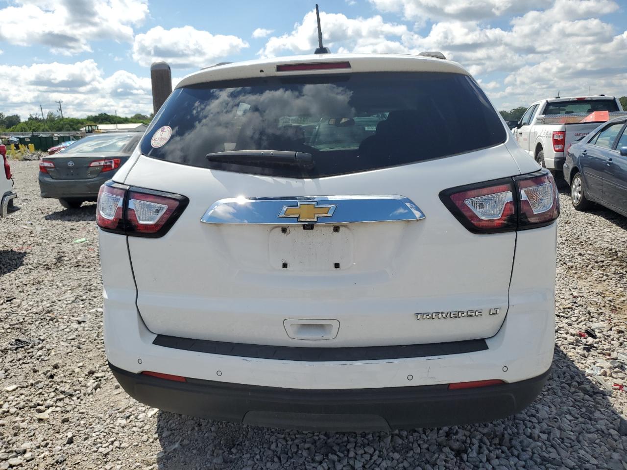 1GNKRHKD6GJ216671 2016 Chevrolet Traverse Lt