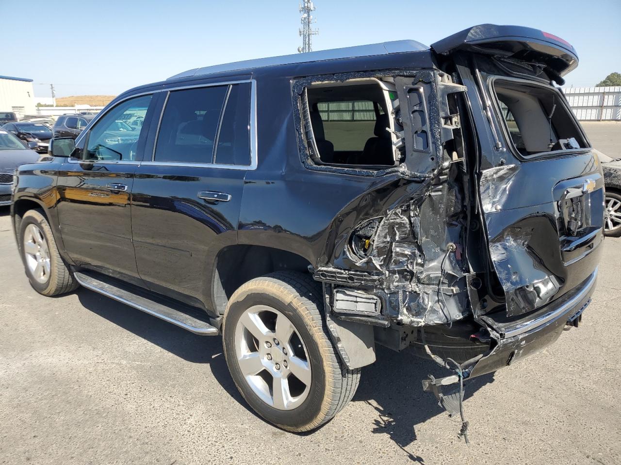 1GNSCCKC7FR142818 2015 CHEVROLET TAHOE - Image 2