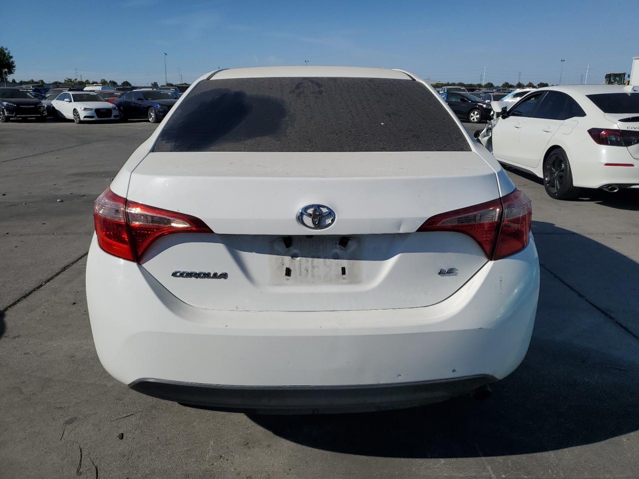 2018 Toyota Corolla L VIN: 2T1BURHEXJC988574 Lot: 70382024